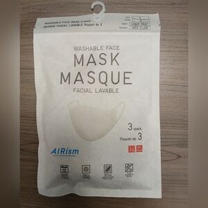 🆕️Airism Uniqlo Washable Reusable Face Masks in Light Gray Size Large 3